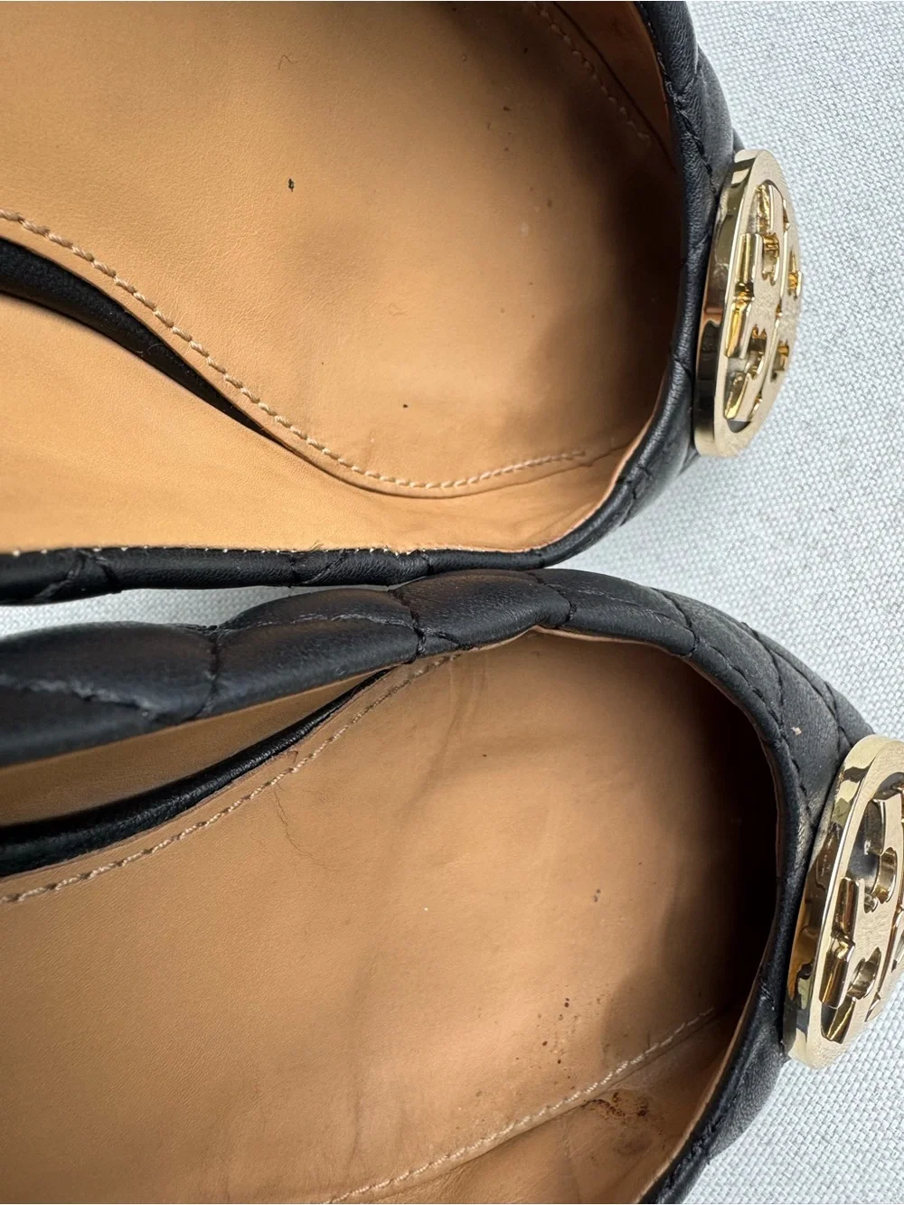 Tory Burch Black Quilted Leather Flats Gold Logo Size 9